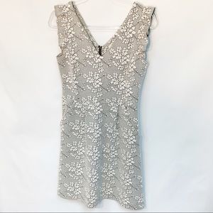 Anthropologie Dresses - ANTHROPOLOGIE TABITHA Scallop floral brocad grey 4 Anthropologie Dresses - ANTHROPOLOGIE TABITHA Scallop floral brocad grey 4
